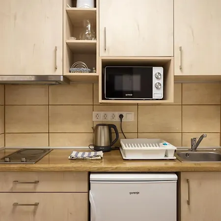 Rejteki Kutatohaz Хостел Бюкксенткерест