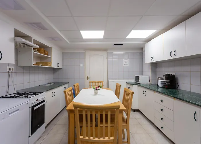 Hostal Rejteki Kutatohaz